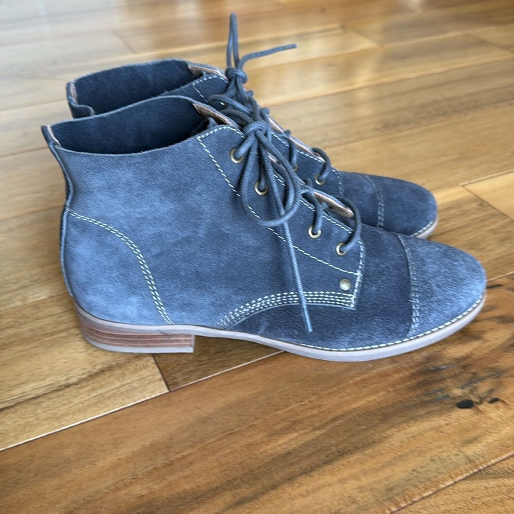 NEW Array “Tacoma” boots - Picture 2 of 5